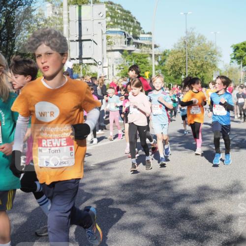 25.04.2025 - Das Zehntel KatJ http://msf.ph/oto/7696540 26.04.2025 08:37:46 Laufen 2456, 3669 meine-sportfotos.de