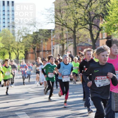 25.04.2025 - Das Zehntel MichiJ http://msf.ph/oto/7697068 26.04.2025 08:50:05 Laufen 3884, 62 meine-sportfotos.de