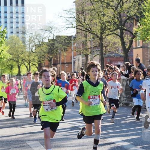25.04.2025 - Das Zehntel MichiJ http://msf.ph/oto/7697180 26.04.2025 08:50:08 Laufen 358, 3592, 2471, 7 meine-sportfotos.de