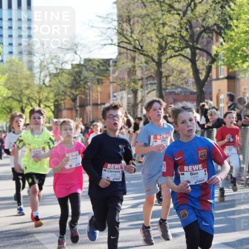 25.04.2025 - Das Zehntel MichiJ http://msf.ph/oto/7697269 26.04.2025 08:50:11 Laufen 3409, 2599, 1568 meine-sportfotos.de