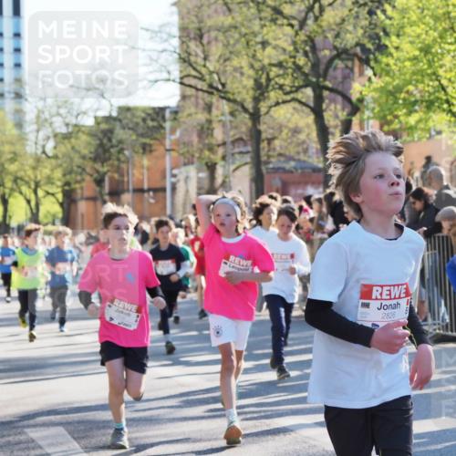 25.04.2025 - Das Zehntel MichiJ http://msf.ph/oto/7697380 26.04.2025 08:50:14 Laufen 2826, 3087 meine-sportfotos.de