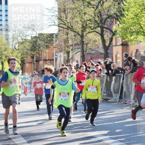 25.04.2025 - Das Zehntel MichiJ http://msf.ph/oto/7697490 26.04.2025 08:50:17 Laufen 1094 meine-sportfotos.de