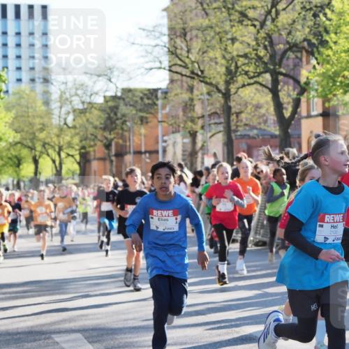 25.04.2025 - Das Zehntel MichiJ http://msf.ph/oto/7697813 26.04.2025 08:50:27 Laufen 2025, 2100 meine-sportfotos.de