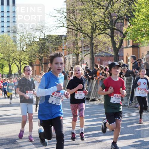 25.04.2025 - Das Zehntel MichiJ http://msf.ph/oto/7698200 26.04.2025 08:50:42 Laufen 2868, 172, 1077, 1964 meine-sportfotos.de
