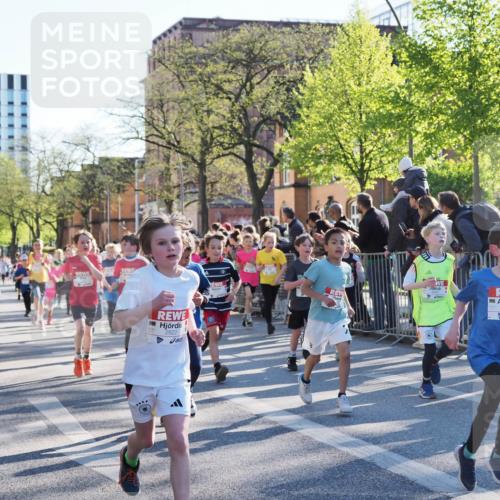 25.04.2025 - Das Zehntel MichiJ http://msf.ph/oto/7698427 26.04.2025 08:50:53 Laufen 19, 2822, 1965, 44444 meine-sportfotos.de