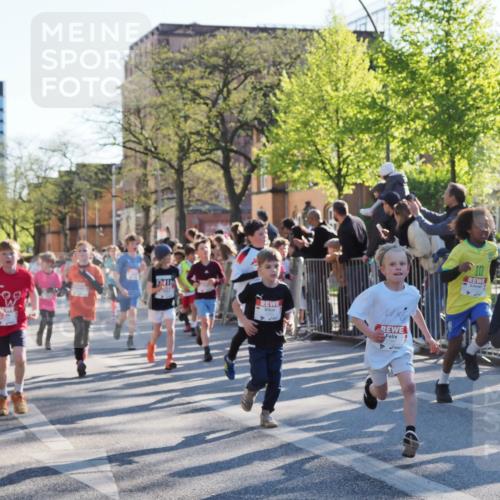 25.04.2025 - Das Zehntel MichiJ http://msf.ph/oto/7698740 26.04.2025 08:51:07 Laufen 2183, 10 meine-sportfotos.de