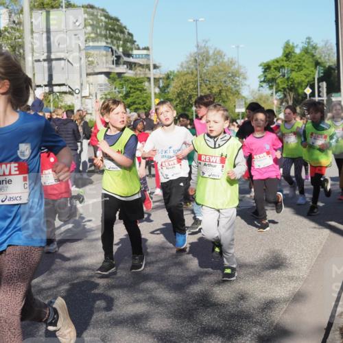 25.04.2025 - Das Zehntel KatJ http://msf.ph/oto/7699108 26.04.2025 08:38:29 Laufen 1967, 3133 meine-sportfotos.de