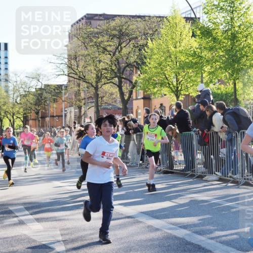 25.04.2025 - Das Zehntel MichiJ http://msf.ph/oto/7699552 26.04.2025 08:51:25 Laufen 1129, 2 meine-sportfotos.de