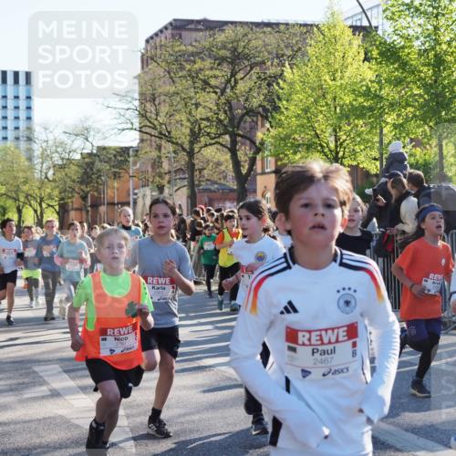 25.04.2025 - Das Zehntel MichiJ http://msf.ph/oto/7700045 26.04.2025 08:52:01 Laufen 2767, 2369, 2467, 2470 meine-sportfotos.de