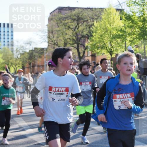 25.04.2025 - Das Zehntel MichiJ http://msf.ph/oto/7700120 26.04.2025 08:52:05 Laufen 44444444, 2836 meine-sportfotos.de