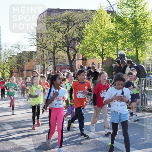 25.04.2025 - Das Zehntel MichiJ http://msf.ph/oto/7700660 26.04.2025 08:52:36 Laufen 2177, 2162 meine-sportfotos.de