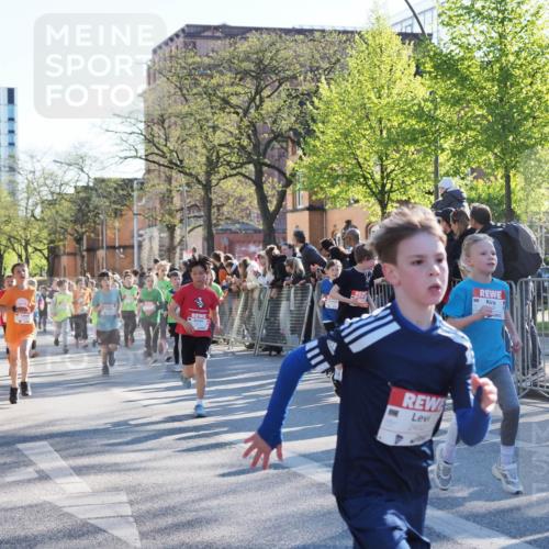 25.04.2025 - Das Zehntel MichiJ http://msf.ph/oto/7702047 26.04.2025 08:52:23 Laufen 2452 meine-sportfotos.de