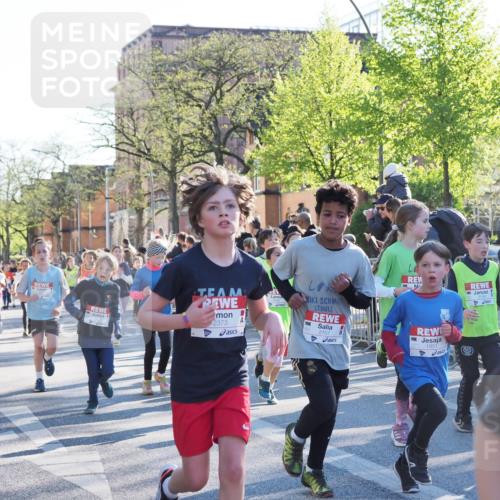 25.04.2025 - Das Zehntel MichiJ http://msf.ph/oto/7702144 26.04.2025 08:52:29 Laufen 2373, 2157, 1951 meine-sportfotos.de