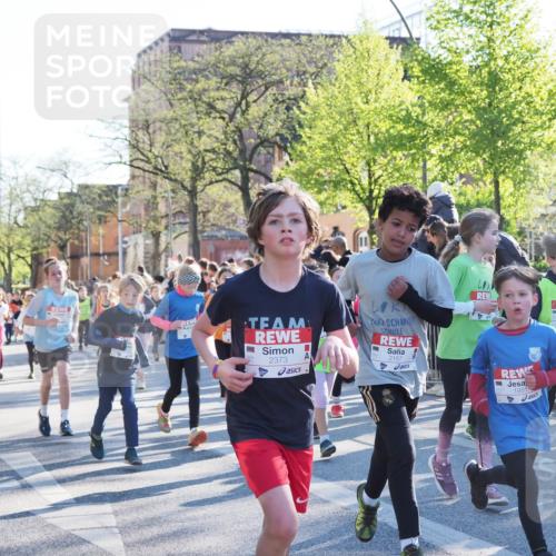 25.04.2025 - Das Zehntel MichiJ http://msf.ph/oto/7702151 26.04.2025 08:52:29 Laufen 2373, 2157, 1951 meine-sportfotos.de