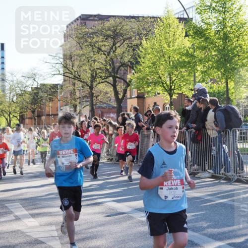 25.04.2025 - Das Zehntel MichiJ http://msf.ph/oto/7702406 26.04.2025 08:52:49 Laufen 1067, 1064, 3112 meine-sportfotos.de