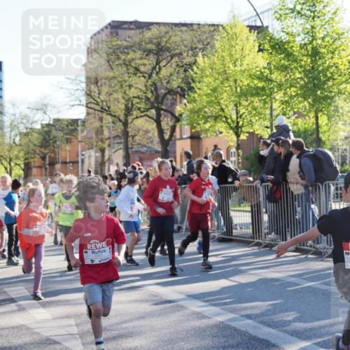 25.04.2025 - Das Zehntel MichiJ http://msf.ph/oto/7702461 26.04.2025 08:52:52 Laufen 1889, 2616 meine-sportfotos.de