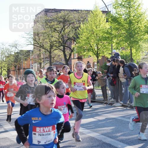 25.04.2025 - Das Zehntel MichiJ http://msf.ph/oto/7702601 26.04.2025 08:53:01 Laufen 3721, 3211, 2520, 261 meine-sportfotos.de