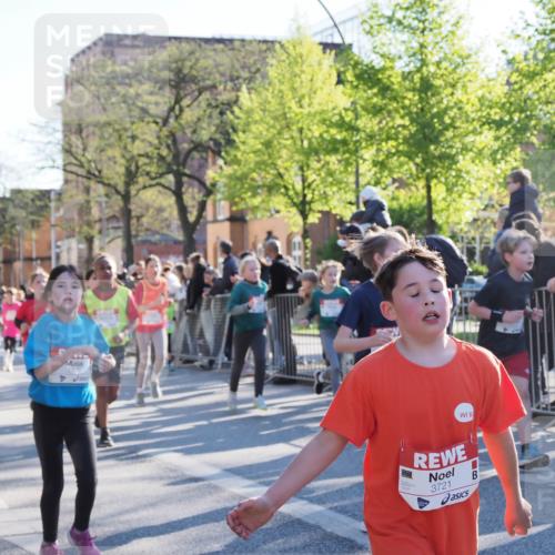 25.04.2025 - Das Zehntel MichiJ http://msf.ph/oto/7702634 26.04.2025 08:53:03 Laufen 2086, 3721 meine-sportfotos.de