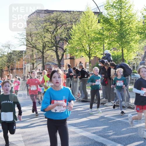 25.04.2025 - Das Zehntel MichiJ http://msf.ph/oto/7702642 26.04.2025 08:53:03 Laufen 2086 meine-sportfotos.de