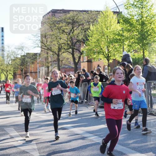 25.04.2025 - Das Zehntel MichiJ http://msf.ph/oto/7702685 26.04.2025 08:53:06 Laufen 1779 meine-sportfotos.de