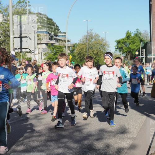 25.04.2025 - Das Zehntel KatJ http://msf.ph/oto/7703367 26.04.2025 08:38:46 Laufen 1962 meine-sportfotos.de