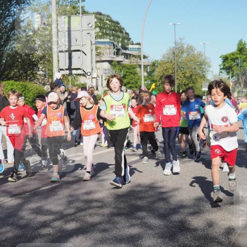 25.04.2025 - Das Zehntel KatJ http://msf.ph/oto/7704919 26.04.2025 08:38:53 Laufen 1688 meine-sportfotos.de