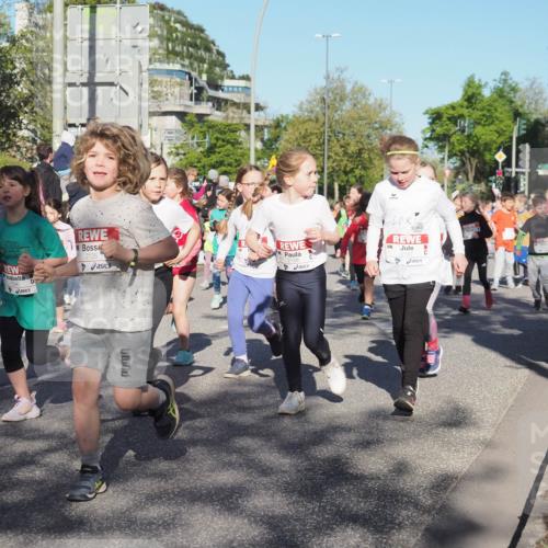 25.04.2025 - Das Zehntel KatJ http://msf.ph/oto/7706420 26.04.2025 08:39:28 Laufen 1582, 2126, 2128 meine-sportfotos.de