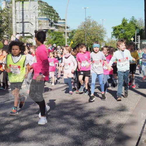 25.04.2025 - Das Zehntel KatJ http://msf.ph/oto/7706644 26.04.2025 08:39:37 Laufen 3554, 17 meine-sportfotos.de