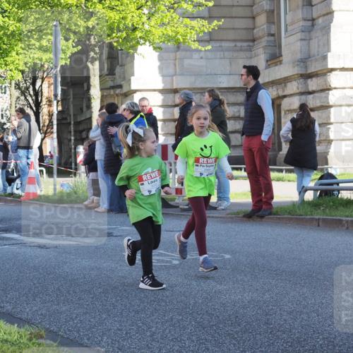 25.04.2025 - Das Zehntel KatJ http://msf.ph/oto/7706896 26.04.2025 08:39:52 Laufen 3008, 2998 meine-sportfotos.de