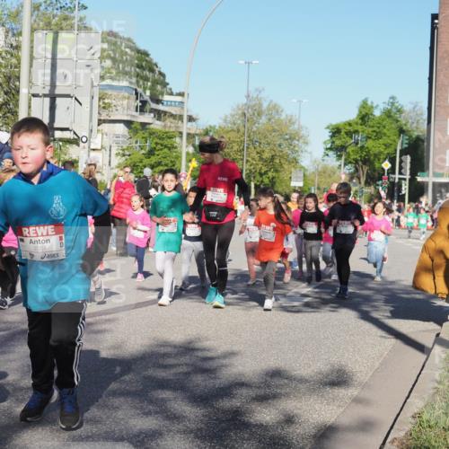 25.04.2025 - Das Zehntel KatJ http://msf.ph/oto/7707250 26.04.2025 08:40:15 Laufen 2057 meine-sportfotos.de