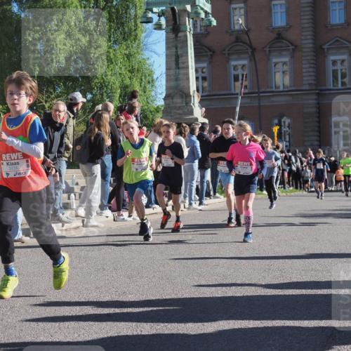 25.04.2025 - Das Zehntel KatJ http://msf.ph/oto/7712437 26.04.2025 08:49:52 Laufen 2778 meine-sportfotos.de