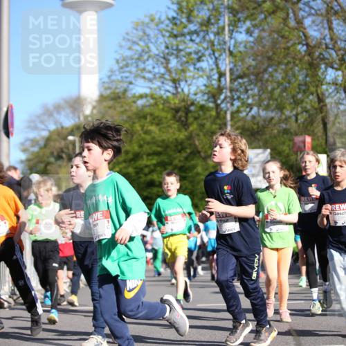 25.04.2025 - Das Zehntel Jannik Wohlers http://msf.ph/oto/7722372 26.04.2025 08:52:39 Laufen 2600, 401, 2586 meine-sportfotos.de