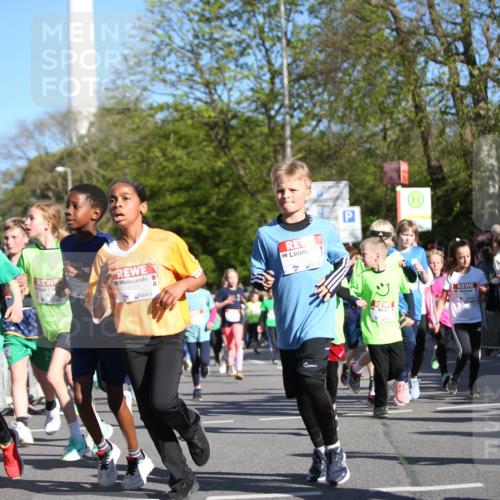 25.04.2025 - Das Zehntel Jannik Wohlers http://msf.ph/oto/7727052 26.04.2025 08:50:58 Laufen 3777, 3776 meine-sportfotos.de