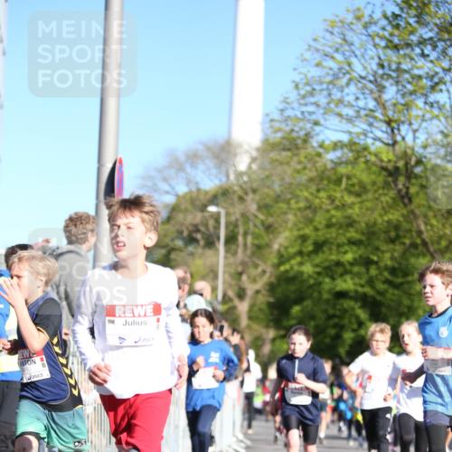 25.04.2025 - Das Zehntel Jannik Wohlers http://msf.ph/oto/7730886 26.04.2025 08:48:14 Laufen 1994 meine-sportfotos.de