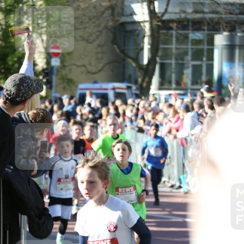 25.04.2025 - Das Zehntel Jannik Wohlers http://msf.ph/oto/7734394 26.04.2025 08:38:03 Laufen 1750, 1537 meine-sportfotos.de