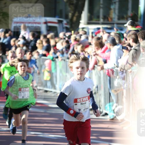 25.04.2025 - Das Zehntel Jannik Wohlers http://msf.ph/oto/7734420 26.04.2025 08:38:02 Laufen 1750 meine-sportfotos.de
