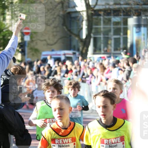 25.04.2025 - Das Zehntel Jannik Wohlers http://msf.ph/oto/7734592 26.04.2025 08:37:46 Laufen 3606, 3613 meine-sportfotos.de