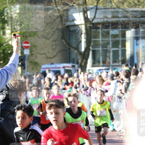 25.04.2025 - Das Zehntel Jannik Wohlers http://msf.ph/oto/7734637 26.04.2025 08:37:44 Laufen 96, 1945 meine-sportfotos.de