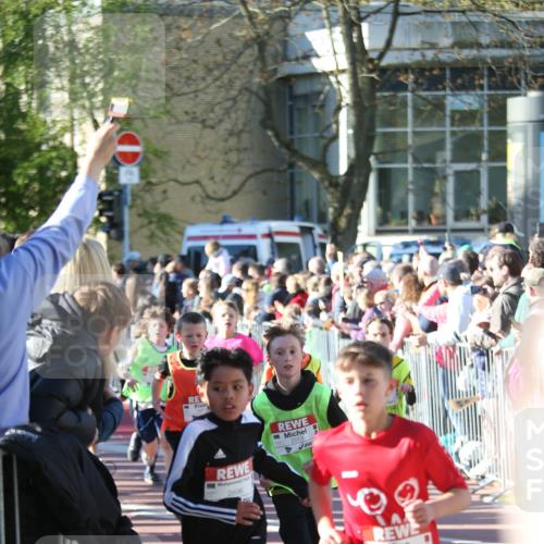 25.04.2025 - Das Zehntel Jannik Wohlers http://msf.ph/oto/7734648 26.04.2025 08:37:44 Laufen 2696, 2513, 1945 meine-sportfotos.de