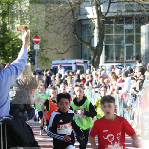 25.04.2025 - Das Zehntel Jannik Wohlers http://msf.ph/oto/7734651 26.04.2025 08:37:44 Laufen 2696, 1945 meine-sportfotos.de