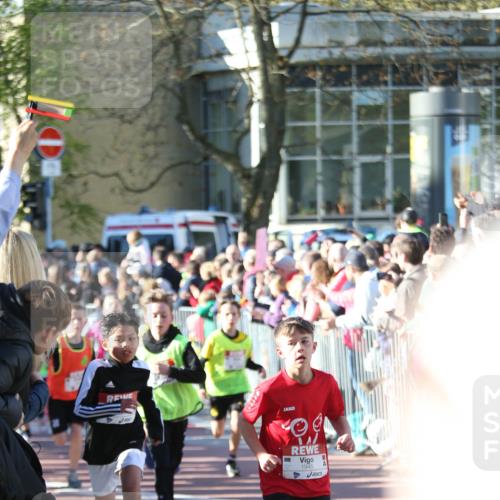 25.04.2025 - Das Zehntel Jannik Wohlers http://msf.ph/oto/7734664 26.04.2025 08:37:43 Laufen 1945 meine-sportfotos.de