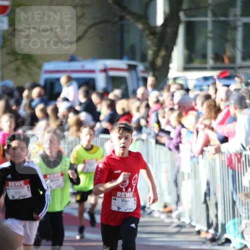 25.04.2025 - Das Zehntel Jannik Wohlers http://msf.ph/oto/7734688 26.04.2025 08:37:42 Laufen 2696, 1945 meine-sportfotos.de