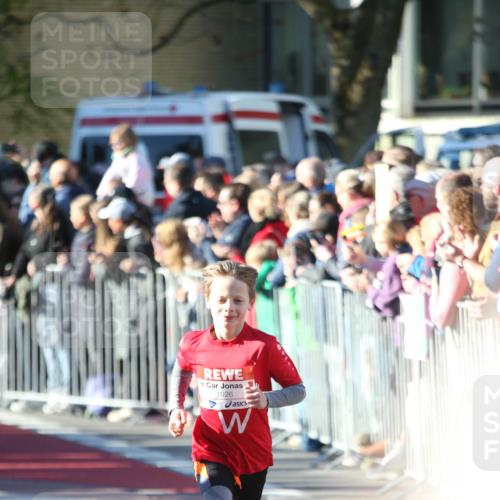 25.04.2025 - Das Zehntel Jannik Wohlers http://msf.ph/oto/7734914 26.04.2025 08:37:28 Laufen 1926 meine-sportfotos.de
