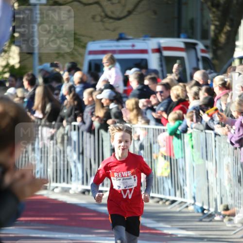 25.04.2025 - Das Zehntel Jannik Wohlers http://msf.ph/oto/7734931 26.04.2025 08:37:27 Laufen 1926 meine-sportfotos.de