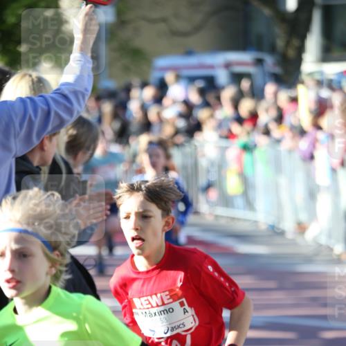 25.04.2025 - Das Zehntel Jannik Wohlers http://msf.ph/oto/7735013 26.04.2025 08:37:22 Laufen  meine-sportfotos.de