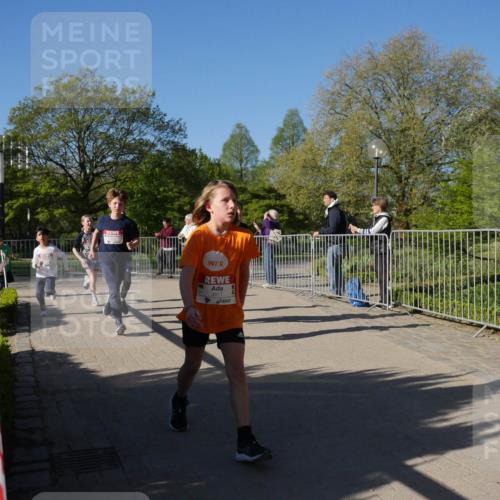 25.04.2025 - Das Zehntel Zöllner http://msf.ph/oto/7752043 26.04.2025 08:42:08 Laufen 3811 meine-sportfotos.de