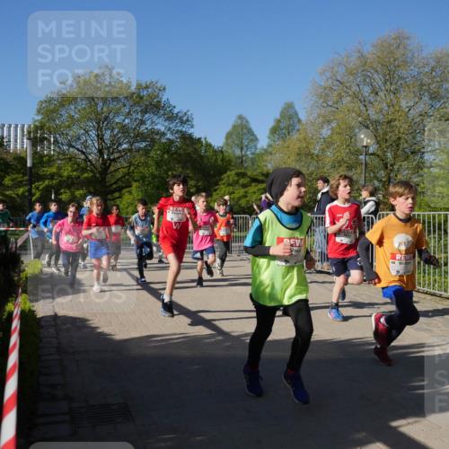 25.04.2025 - Das Zehntel Zöllner http://msf.ph/oto/7752209 26.04.2025 08:42:23 Laufen 2490 meine-sportfotos.de