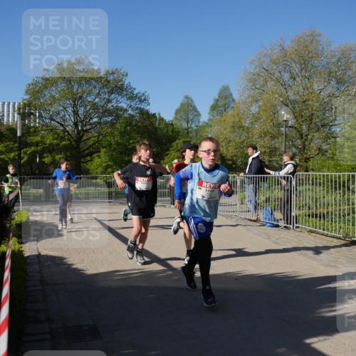 25.04.2025 - Das Zehntel Zöllner http://msf.ph/oto/7752276 26.04.2025 08:42:28 Laufen  meine-sportfotos.de