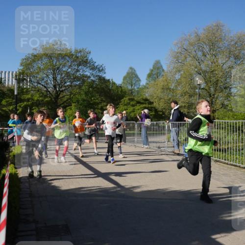 25.04.2025 - Das Zehntel Zöllner http://msf.ph/oto/7752306 26.04.2025 08:42:32 Laufen  meine-sportfotos.de