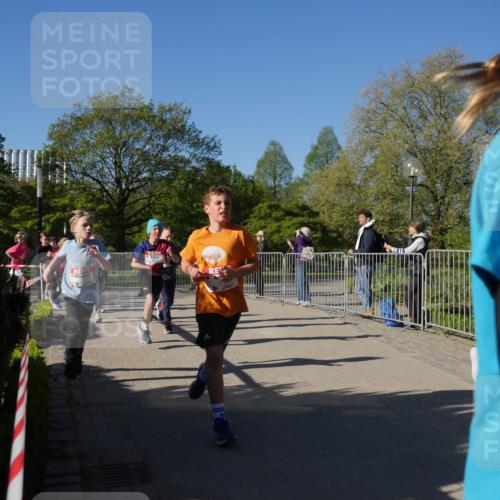 25.04.2025 - Das Zehntel Zöllner http://msf.ph/oto/7752371 26.04.2025 08:42:36 Laufen  meine-sportfotos.de